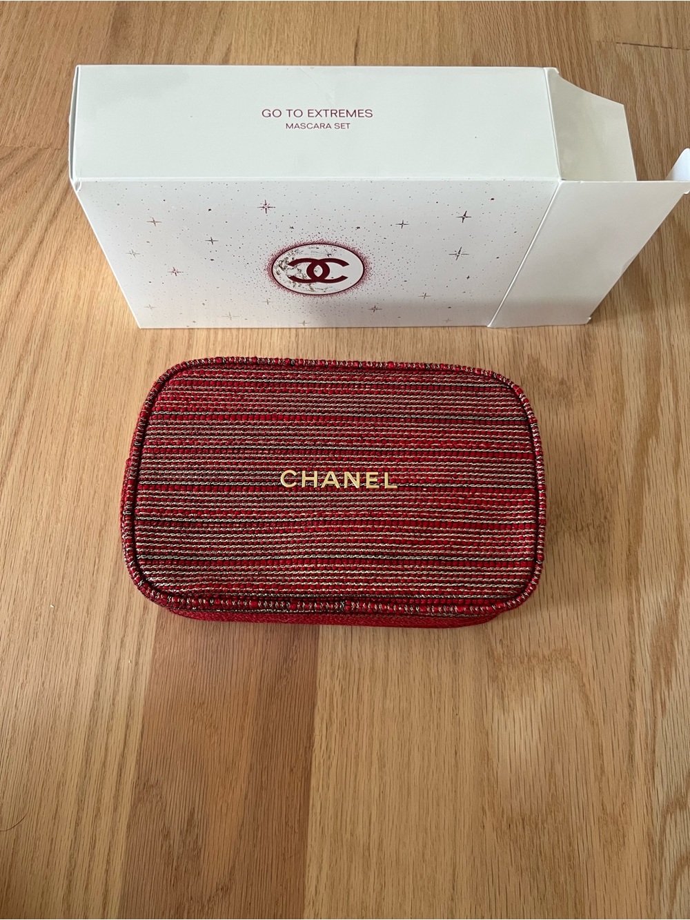 Chanel Go To Extremes Mascara Gift Set - Picture 5 of 8